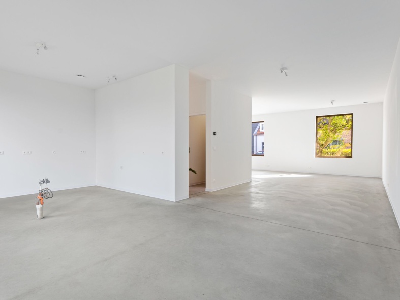 Neon Klein Heiken 124 Kapellen-4.jpg