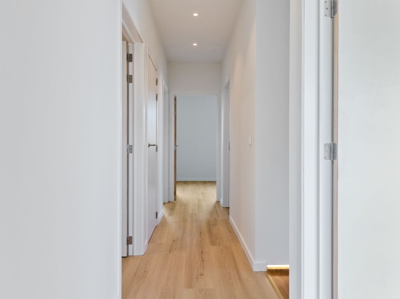 Neon Klein Heiken 124 Kapellen-15.jpg