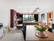 neon kasteelstraat 15 2v wommelgem-3.jpg