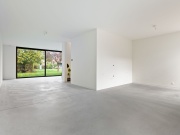 Neon Klein Heiken 124 Kapellen-1.jpg